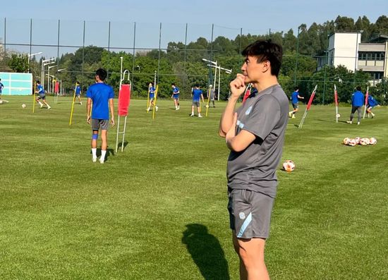 母狗女大学生调教记录