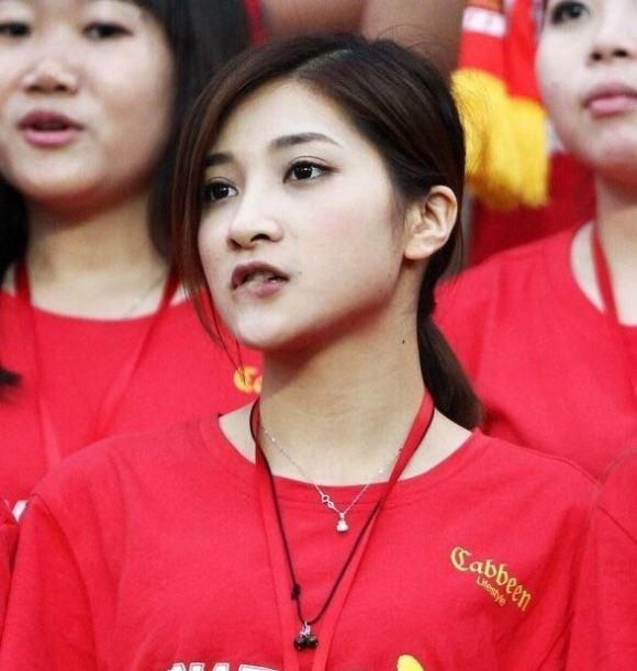 我把美女日出水