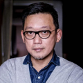 纯情邻居和俏房客